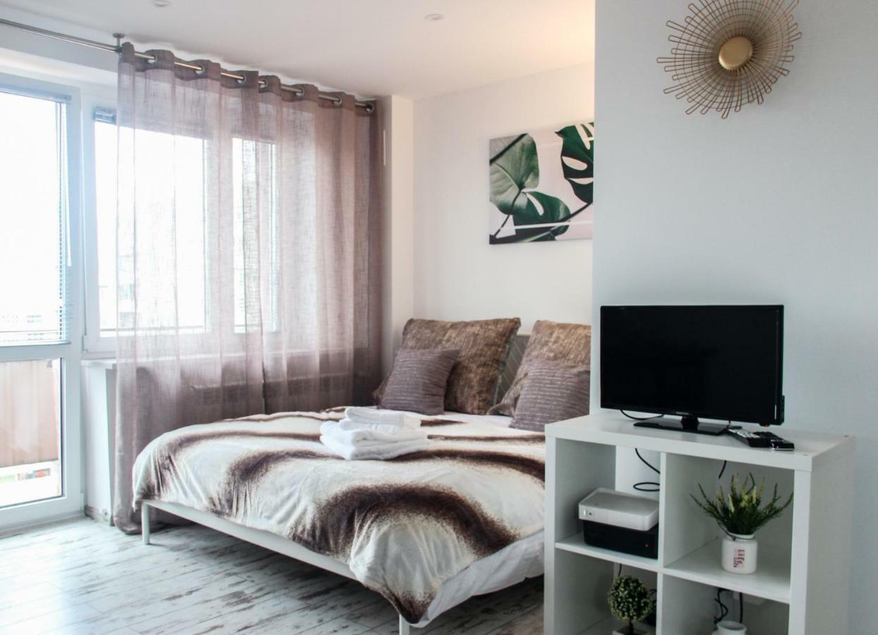Sunny City Center Apartment Varsó Kültér fotó
